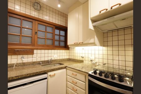 Casa à venda com 220m², 4 quartos e 4 vagasCozinha