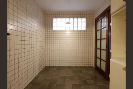 Casa à venda com 220m², 4 quartos e 4 vagasCozinha