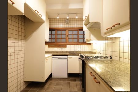 Casa à venda com 220m², 4 quartos e 4 vagasCozinha