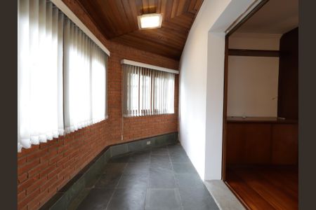 Casa à venda com 220m², 4 quartos e 4 vagasVaranda da Suíte 1