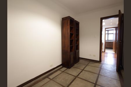 Casa à venda com 220m², 4 quartos e 4 vagasQuarto 2