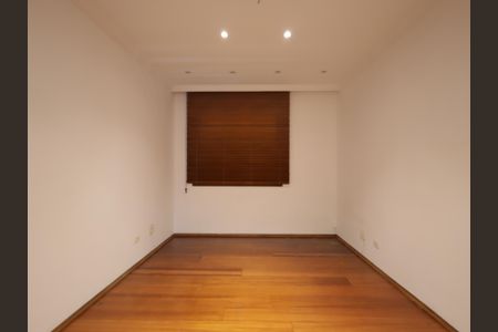 Casa à venda com 220m², 4 quartos e 4 vagasQuarto 1