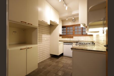 Casa à venda com 220m², 4 quartos e 4 vagasCozinha