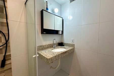 Banheiro Social de apartamento à venda com 1 quarto, 30m² em Centro, Rio de Janeiro