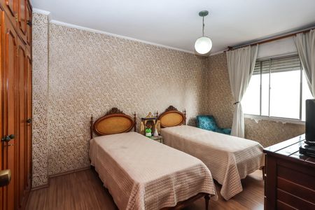 Apartamento à venda com 290m², 3 quartos e 2 vagasQuarto 2