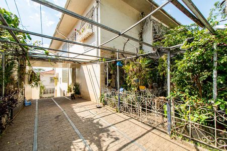 Casa à venda com 950m², 5 quartos e 10 vagas