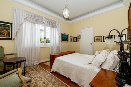 Casa à venda com 950m², 5 quartos e 10 vagas