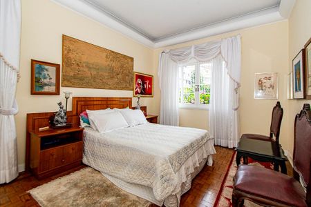 Casa à venda com 950m², 5 quartos e 10 vagas