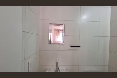 Banheiro de apartamento para alugar com 1 quarto, 32m² em Jardim Cidalia, São Paulo