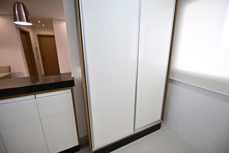 Apartamento para alugar com 61m², 2 quartos e 1 vaga Apartamento para alugar com 61m², 2 quartos e 1 vagaCozinha