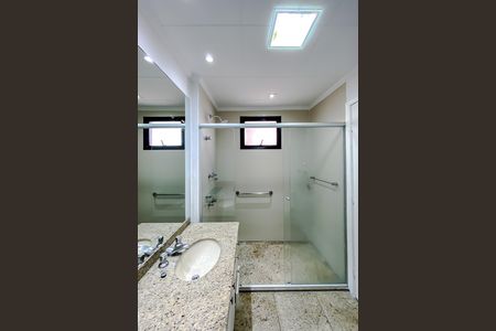 Banheiro da Suíte de apartamento para alugar com 2 quartos, 56m² em Brás, São Paulo