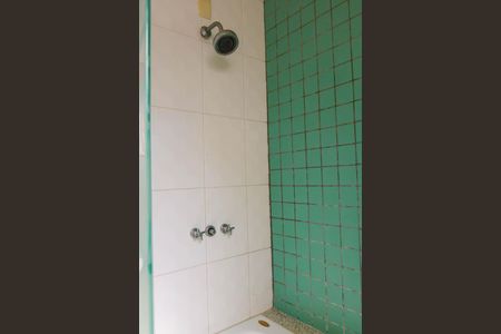 Casa para alugar com 260m², 6 quartos e 3 vagas Casa para alugar com 260m², 6 quartos e 3 vagasBanheiro Quarto Suite 3 - 2º Pavimento