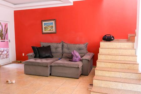 Casa para alugar com 260m², 6 quartos e 3 vagas Casa para alugar com 260m², 6 quartos e 3 vagasSala
