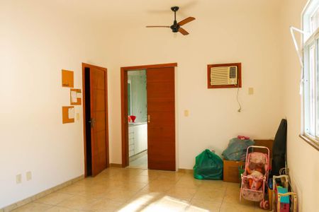 Casa para alugar com 260m², 6 quartos e 3 vagas Casa para alugar com 260m², 6 quartos e 3 vagasQuarto Suite 3 - 2º Pavimento