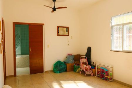 Quarto Suite 3 - 2º Pavimento de casa para alugar com 6 quartos, 260m² em Méier, Rio de Janeiro