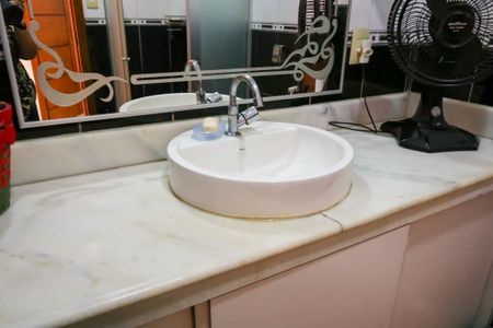 Casa para alugar com 260m², 6 quartos e 3 vagas Casa para alugar com 260m², 6 quartos e 3 vagasBanheiro Social