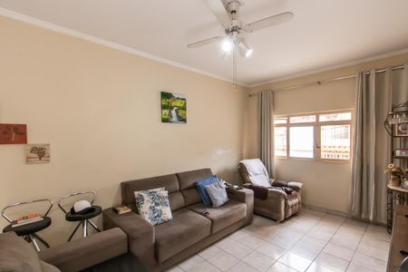 Casa à venda com 300m², 4 quartos e 1 vagaCasa 2 - Sala