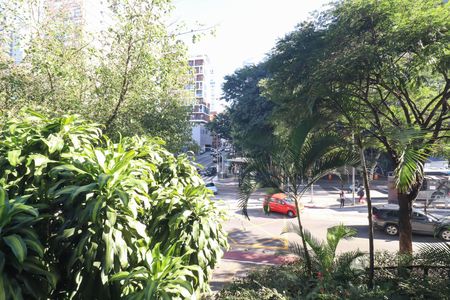 Apartamento para alugar com 137m², 3 quartos e 1 vaga Apartamento para alugar com 137m², 3 quartos e 1 vagaVista do Quarto 2