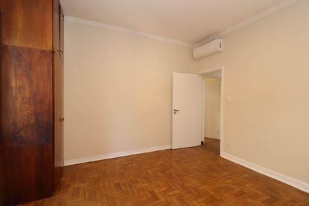 Apartamento para alugar com 137m², 3 quartos e 1 vaga Apartamento para alugar com 137m², 3 quartos e 1 vagaQuarto 1