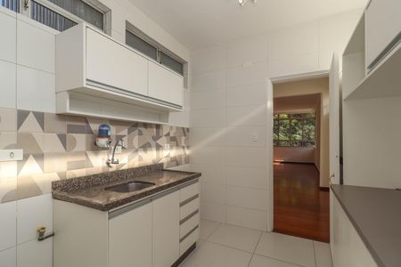 Cozinha de apartamento para alugar com 3 quartos, 137m² em Cerqueira César, São Paulo