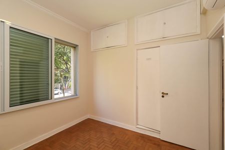 Apartamento para alugar com 137m², 3 quartos e 1 vaga Apartamento para alugar com 137m², 3 quartos e 1 vagaQuarto 2