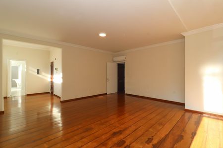 Apartamento para alugar com 137m², 3 quartos e 1 vaga Apartamento para alugar com 137m², 3 quartos e 1 vagaSala