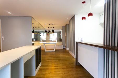 Apartamento à venda com 89m², 2 quartos e 2 vagas Apartamento à venda com 89m², 2 quartos e 2 vagasSala