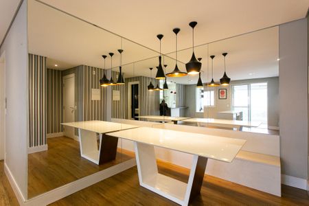 Apartamento à venda com 89m², 2 quartos e 2 vagas Apartamento à venda com 89m², 2 quartos e 2 vagasSala