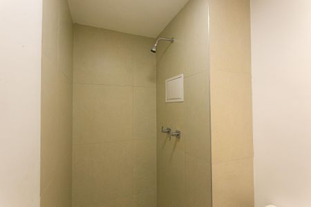 Apartamento à venda com 89m², 2 quartos e 2 vagas Apartamento à venda com 89m², 2 quartos e 2 vagasBanheiro da Suíte 1