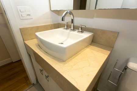 Apartamento à venda com 89m², 2 quartos e 2 vagas Apartamento à venda com 89m², 2 quartos e 2 vagasBanheiro da Suíte 2