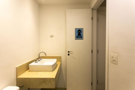 Apartamento à venda com 89m², 2 quartos e 2 vagas Apartamento à venda com 89m², 2 quartos e 2 vagasBanheiro da Suíte 1