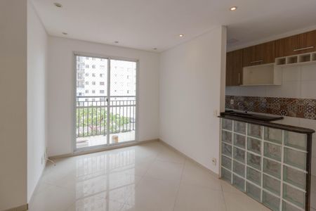 Sala de apartamento à venda com 3 quartos, 57m² em Jardim Cocaia, Guarulhos