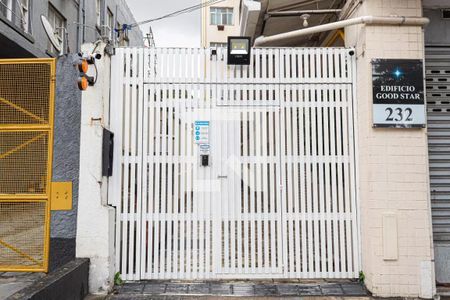 Apartamento à venda com 70m², 3 quartos e 1 vaga Apartamento à venda com 70m², 3 quartos e 1 vagaFachada