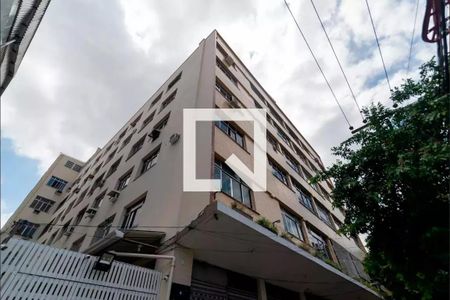 Apartamento à venda com 70m², 3 quartos e 1 vaga Apartamento à venda com 70m², 3 quartos e 1 vagaFachada