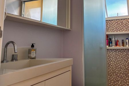 Apartamento à venda com 77m², 2 quartos e 2 vagas