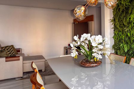 Apartamento à venda com 77m², 2 quartos e 2 vagas