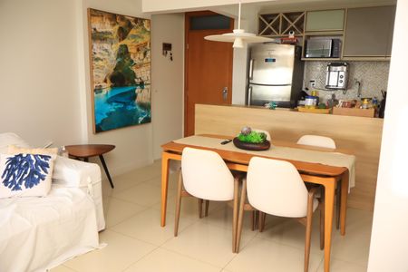 Apartamento para alugar com 78m², 2 quartos e 2 vagasSala