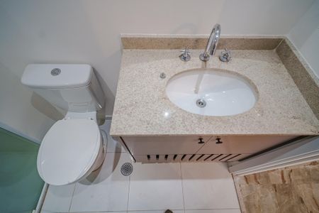 Studio à venda com 32m², 1 quarto e 1 vaga Studio à venda com 32m², 1 quarto e 1 vagaBanheiro