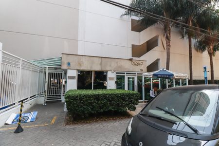 Apartamento para alugar com 60m², 2 quartos e 1 vagaFachada