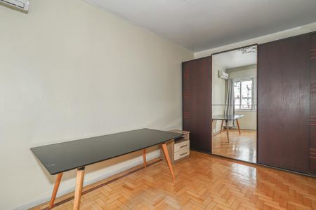 Apartamento para alugar com 110m², 3 quartos e sem vagaQuarto 2