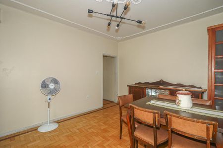 Sala de apartamento para alugar com 3 quartos, 110m² em Rio Branco, Porto Alegre