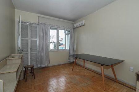 Quarto 2 de apartamento para alugar com 3 quartos, 110m² em Rio Branco, Porto Alegre