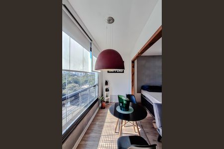 Varanda de kitnet/studio à venda com 1 quarto, 36m² em Cambuci, São Paulo