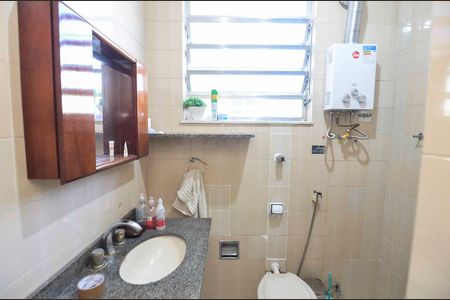 Banheiro de apartamento para alugar com 3 quartos, 60m² em Maracanã, Rio de Janeiro