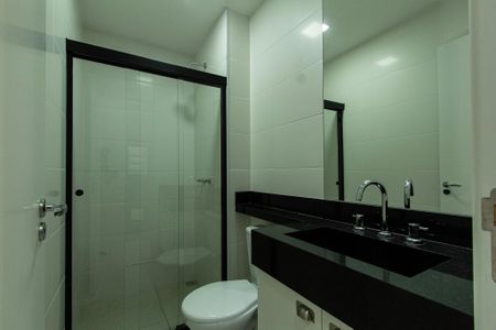 Apartamento para alugar com 55m², 2 quartos e 1 vaga Apartamento para alugar com 55m², 2 quartos e 1 vagaBanheiro Social