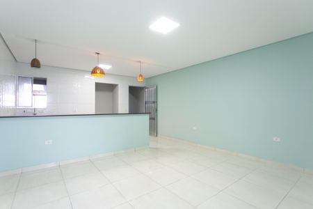 Sala de casa para alugar com 2 quartos, 63m² em Conjunto Habitacional A. E. Carvalho, São Paulo