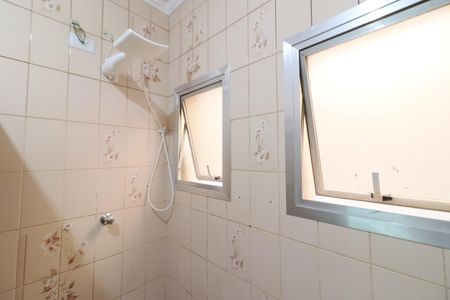 Casa para alugar com 250m², 2 quartos e 3 vagasBanheiro 1