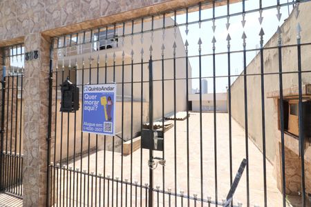 Casa para alugar com 250m², 2 quartos e 3 vagasFachada