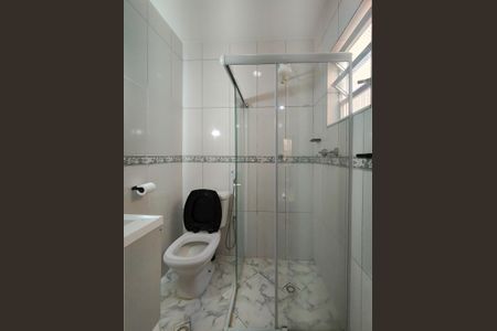 Casa para alugar com 100m², 2 quartos e 1 vaga Casa para alugar com 100m², 2 quartos e 1 vagaBanheiro da Suíte