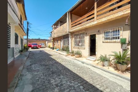 Casa para alugar com 100m², 2 quartos e 1 vaga Casa para alugar com 100m², 2 quartos e 1 vagaFachada